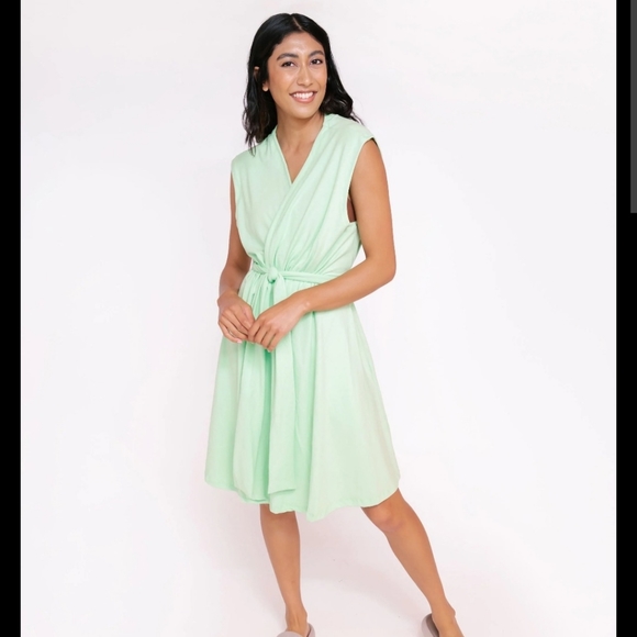 NWT SMASH + TESS The Make Wave Swim Cover Up - Picture 1 of 8